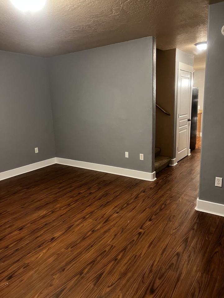 2207 S 10th St W #NA - Photo 3 of 28