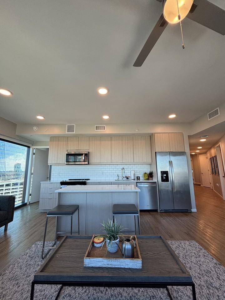 9 N Harrington St - Photo 2 of 15