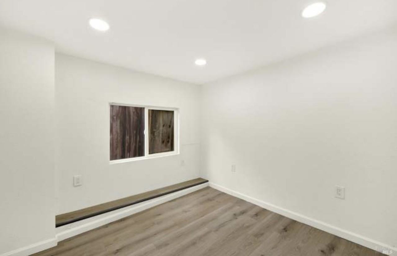 324 Ohio St #A - Photo 2 of 17