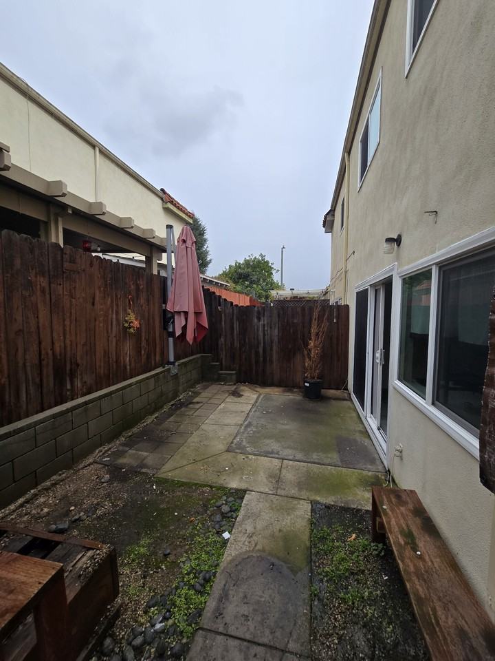 1025 Junipero Dr #NA - Photo 5 of 16