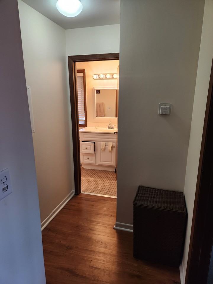 4745 Main St #302 - Photo 7 of 10