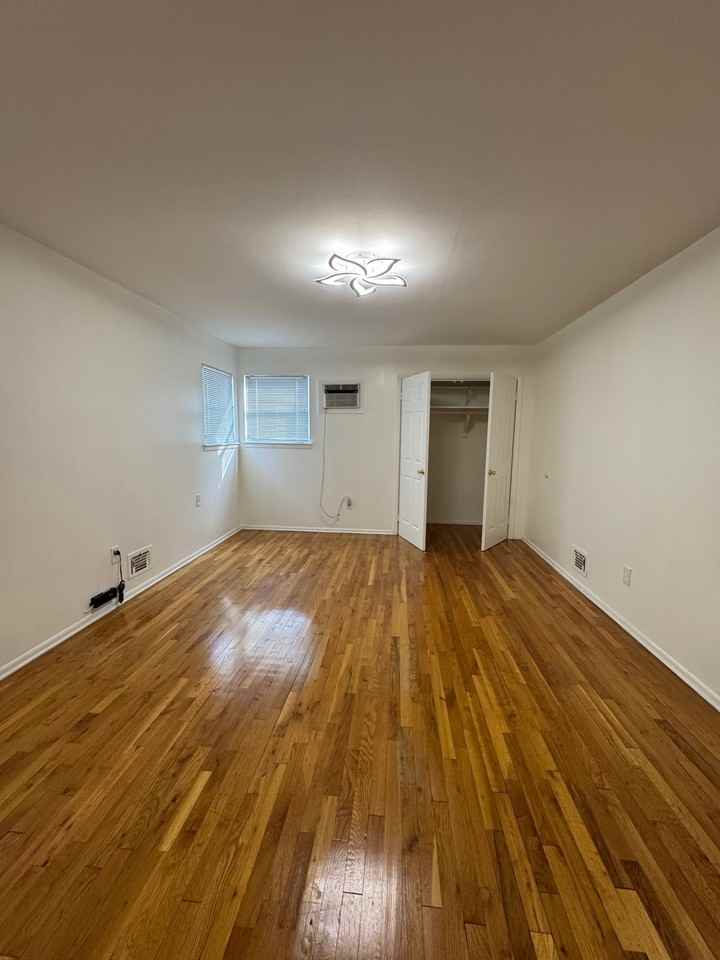 1206 Rockland Ave #NA - Photo 3 of 10