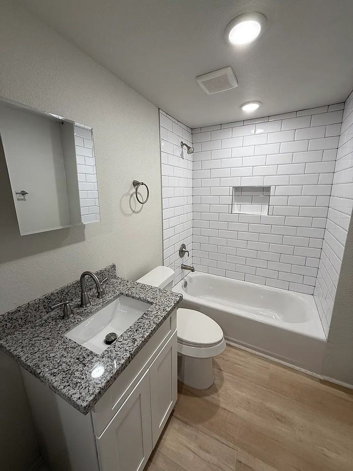 4410 Engleford St #1 - Photo 3 of 8