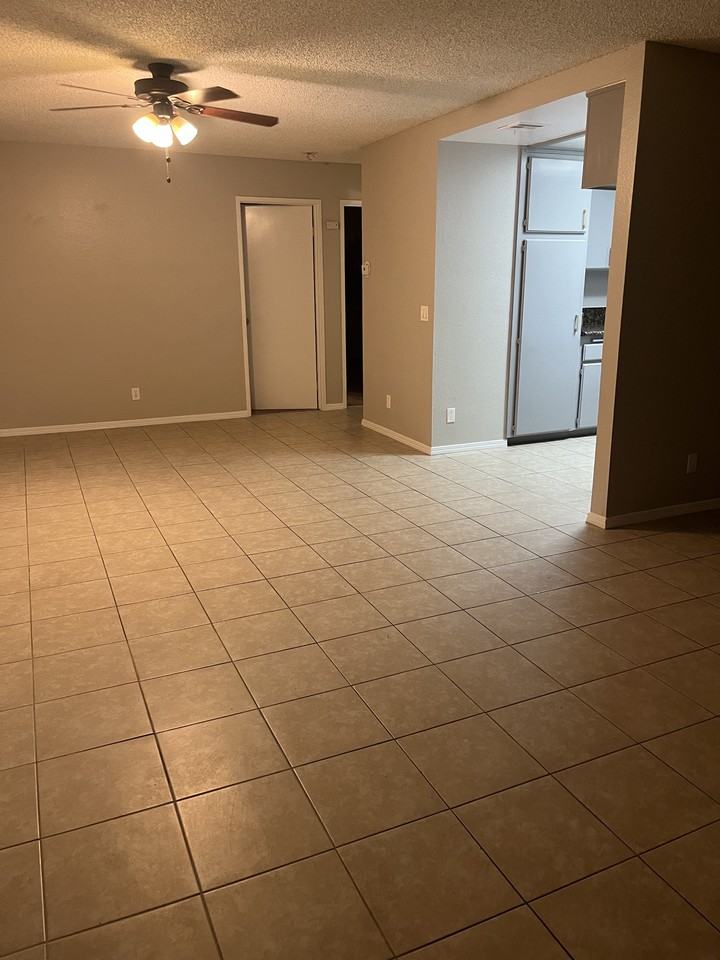 5542 Orange Ave - Photo 3 of 7