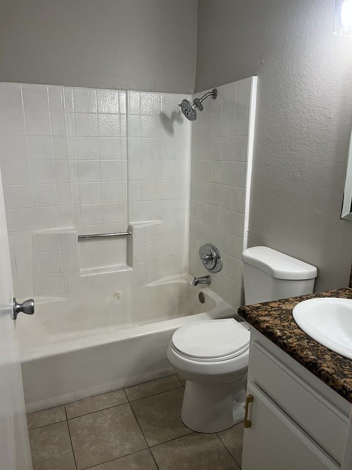 5542 Orange Ave - Photo 4 of 7