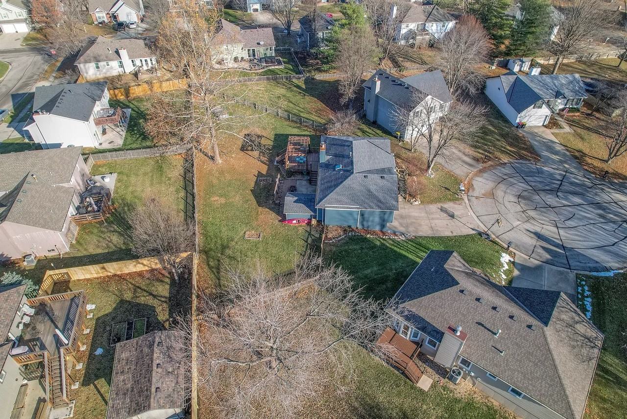 406 Park Ct #NA - Photo 7 of 9