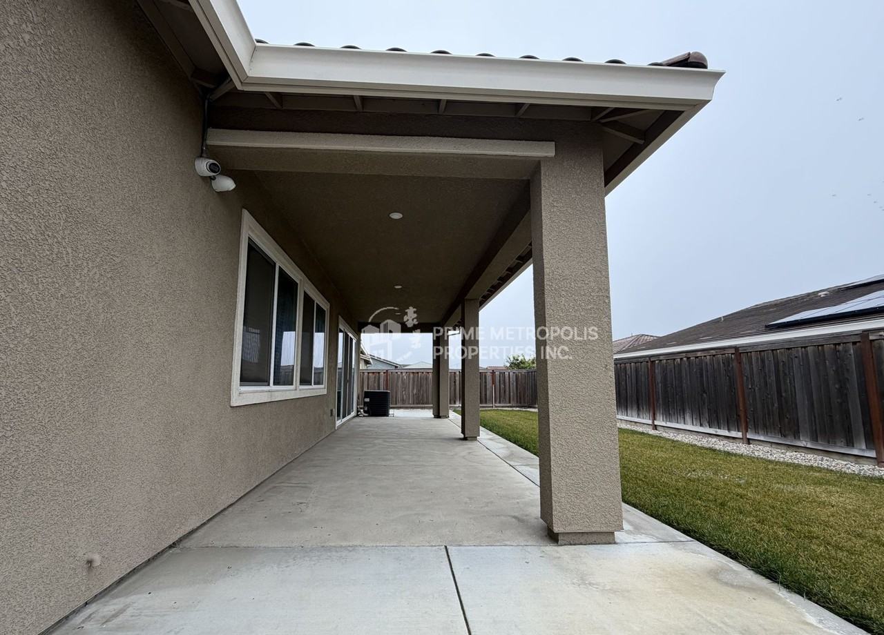 681 Bacarra Street Lathrop CA 95330 #1 - Photo 5 of 45