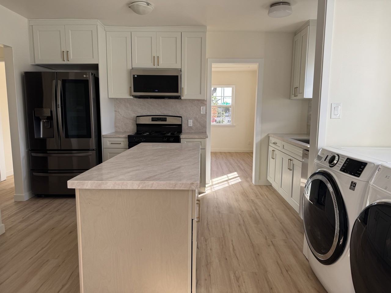 4579 West 171st Street - Photo 7 of 18