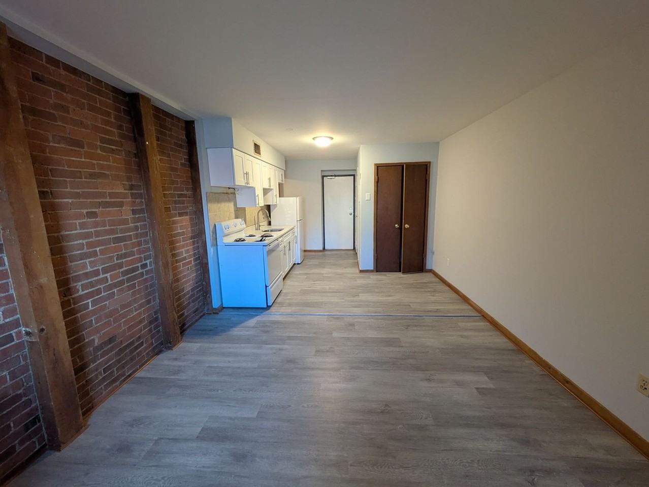 Franklin School Lofts - Photo 3 of 9