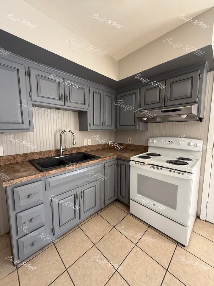 7003 E 113th St #1 - Photo 5 of 16