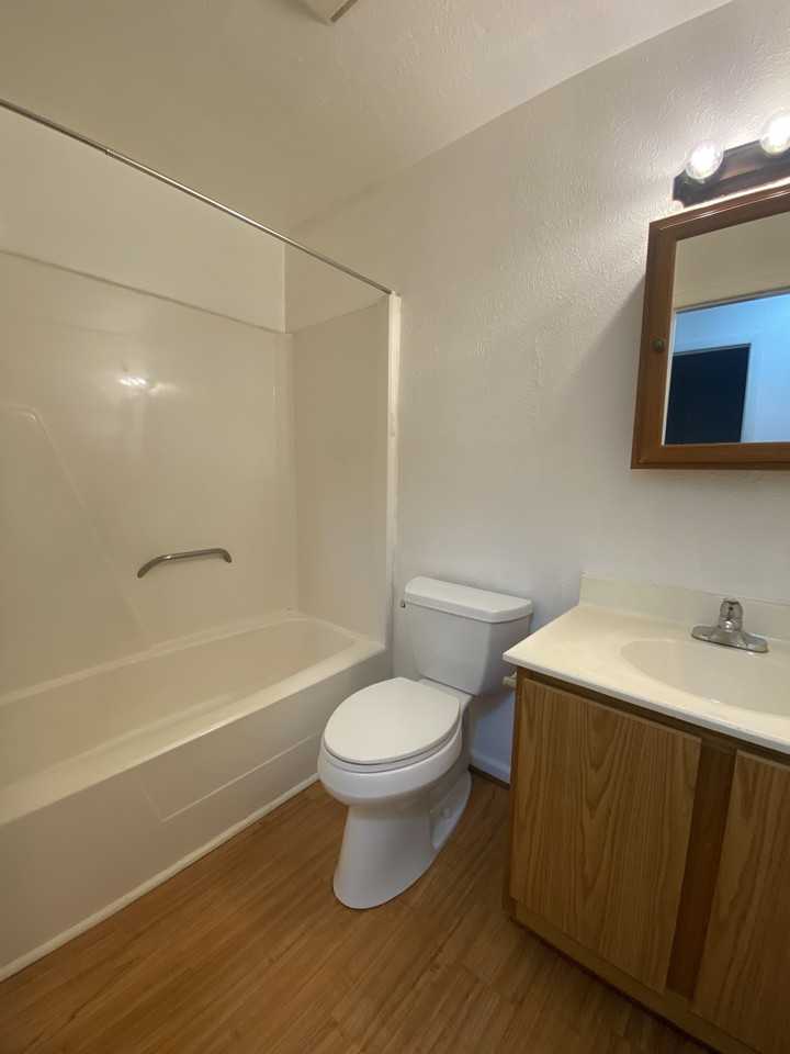 7400 Crosscreek Dr #7400 - Photo 7 of 9