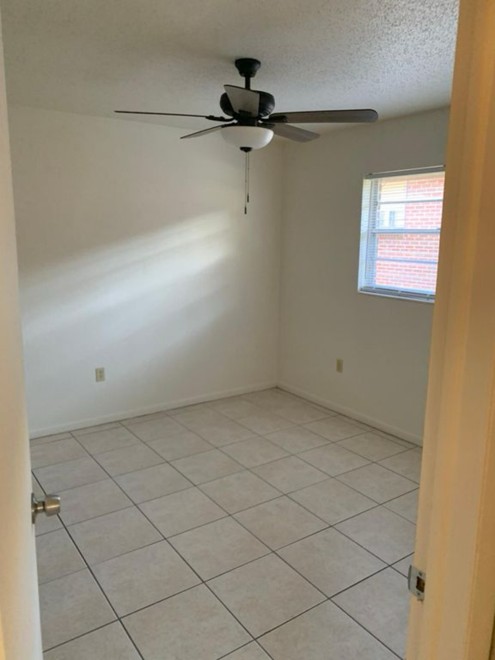 864 E Church Ave #NA - Photo 4 of 12