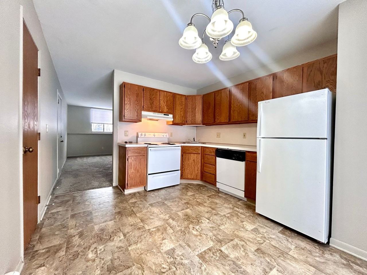 3938 Kenowa Ave Sw - Photo 3 of 16