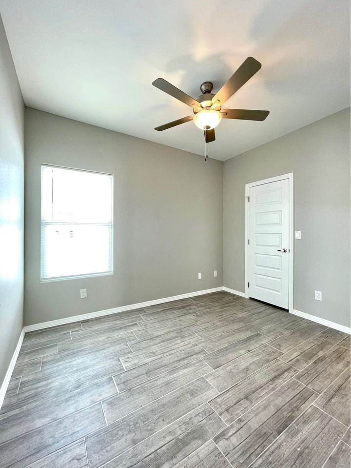 5001 N Dahlia St #2 - Photo 5 of 10