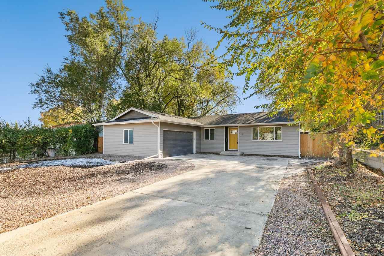 3119 Greenwood Cir #1 - Photo 2 of 28