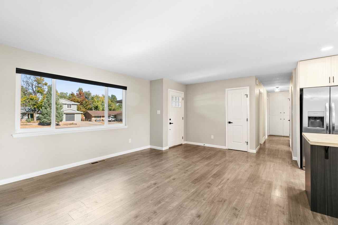 3119 Greenwood Cir #1 - Photo 4 of 28