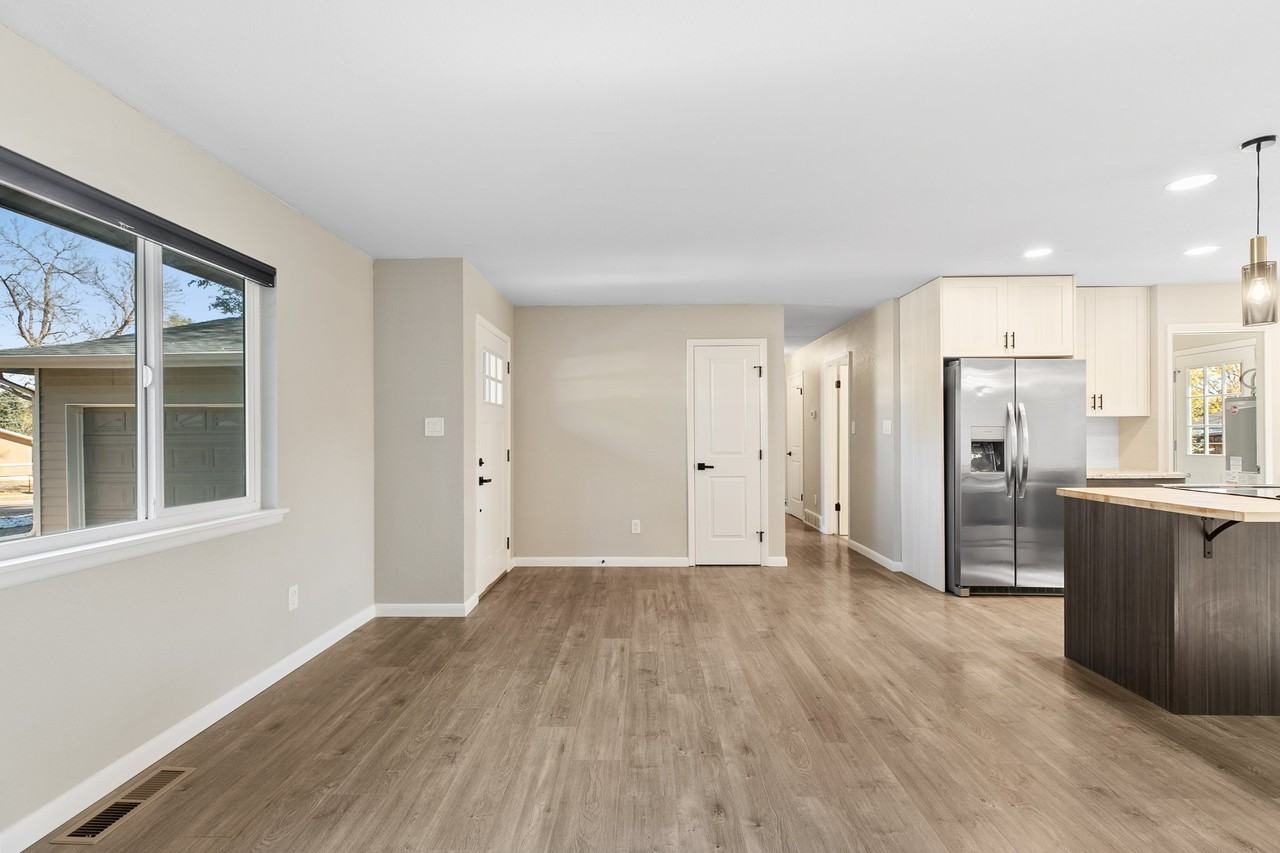 3119 Greenwood Cir #1 - Photo 5 of 28