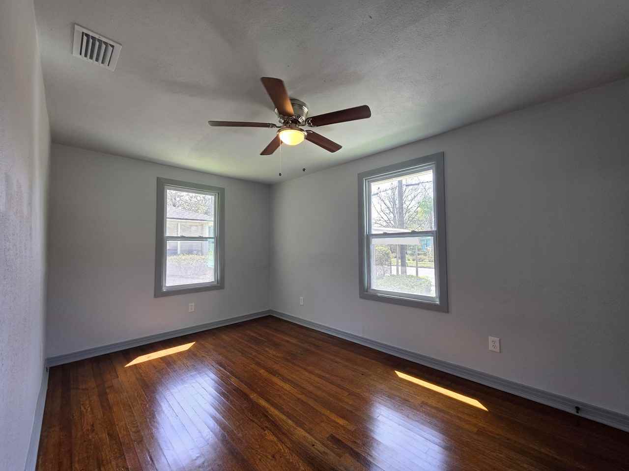 5013 Campenella Dr #1 - Photo 7 of 10