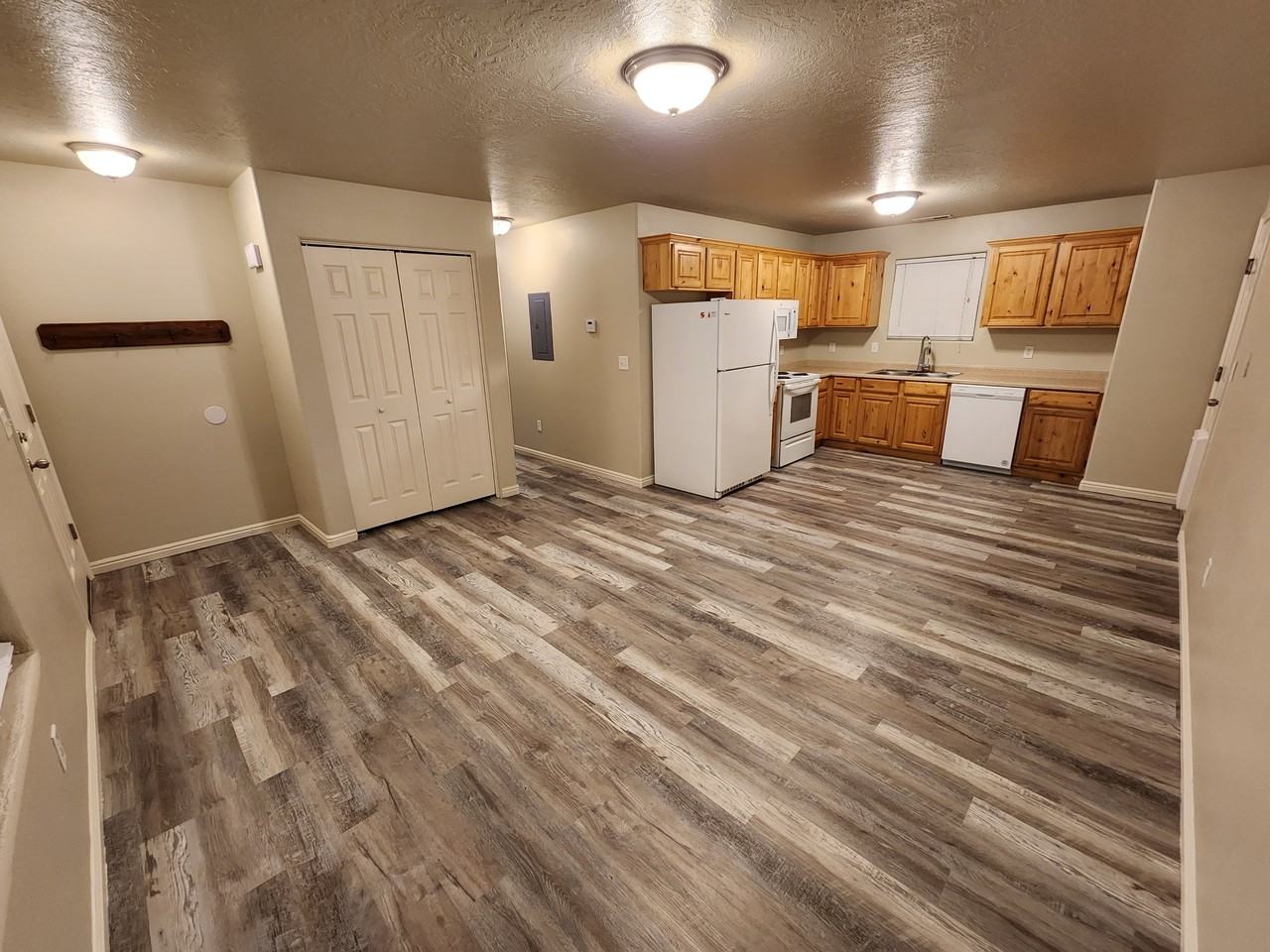 1273 N 650 W #1273 - Photo 2 of 10