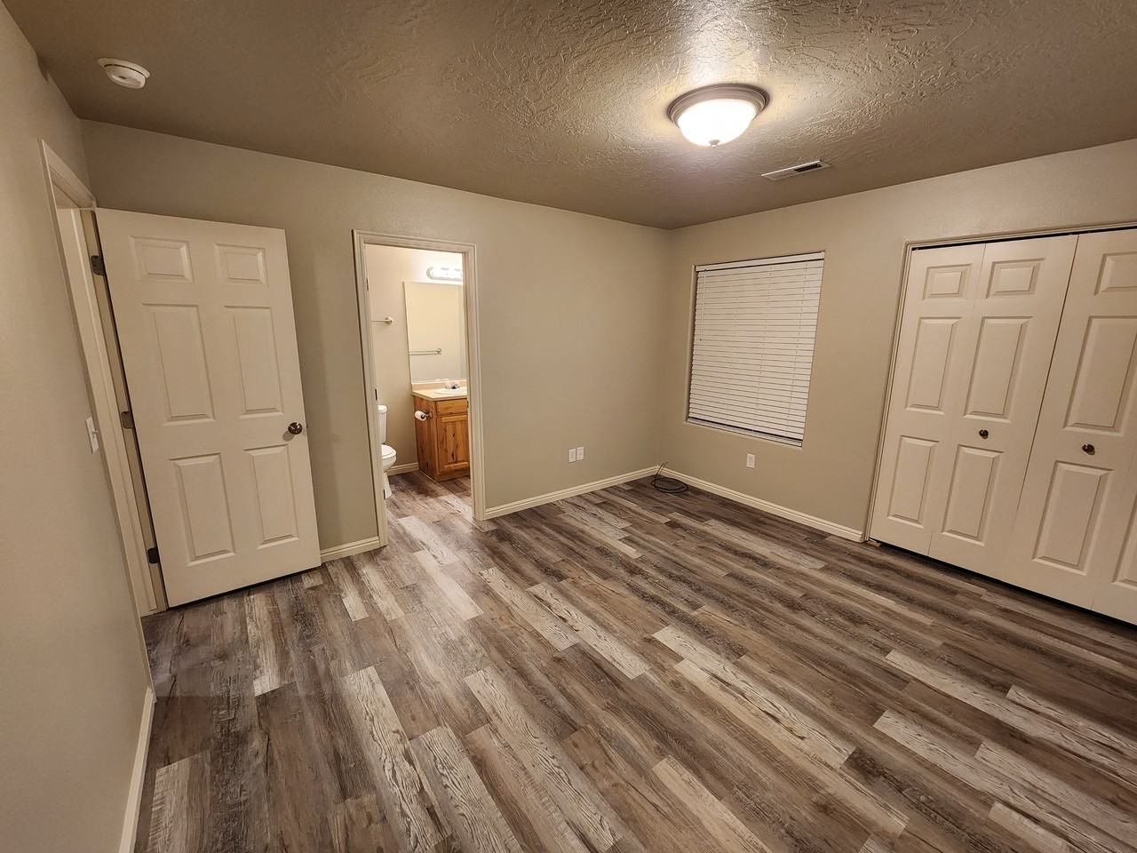 1273 N 650 W #1273 - Photo 3 of 10