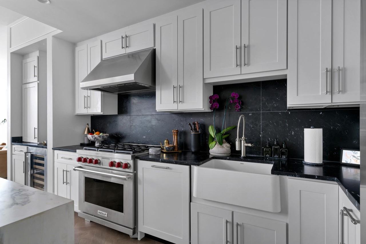 1616 West End Ave #2206 - Photo 2 of 23