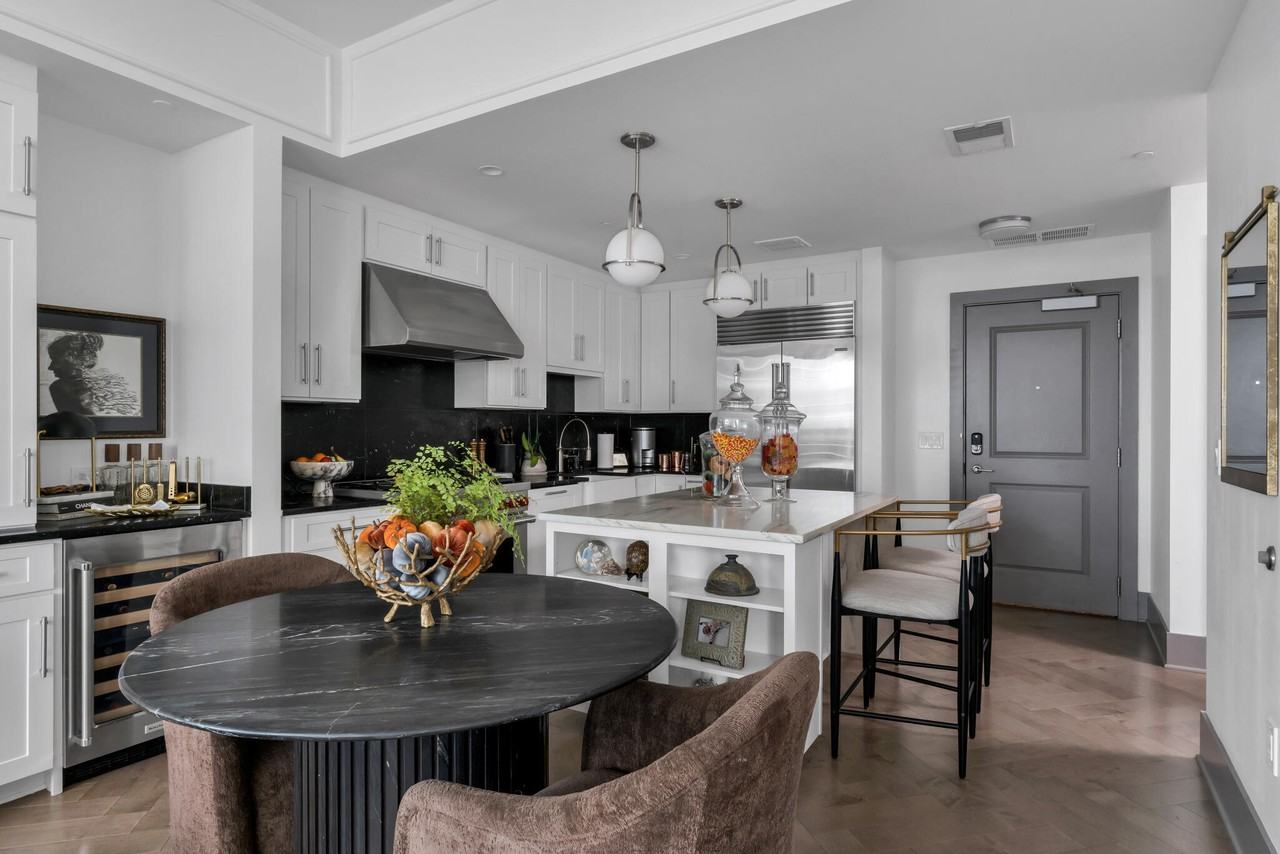 1616 West End Ave #2206 - Photo 4 of 23