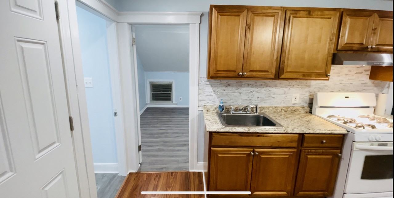 23 Everett Ave #3 - Photo 4 of 12