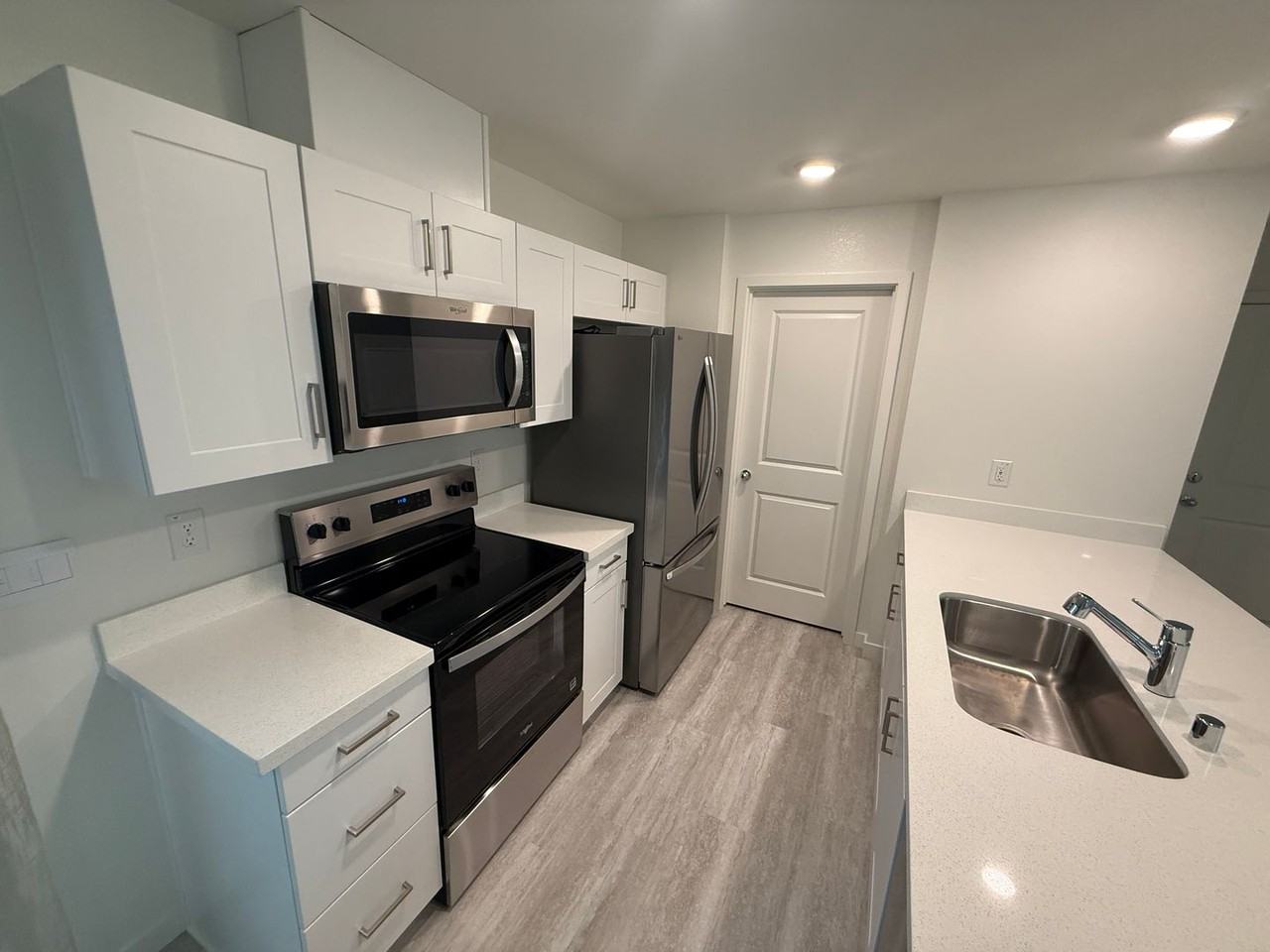 977 Scenic Sky Ln - Photo 6 of 38