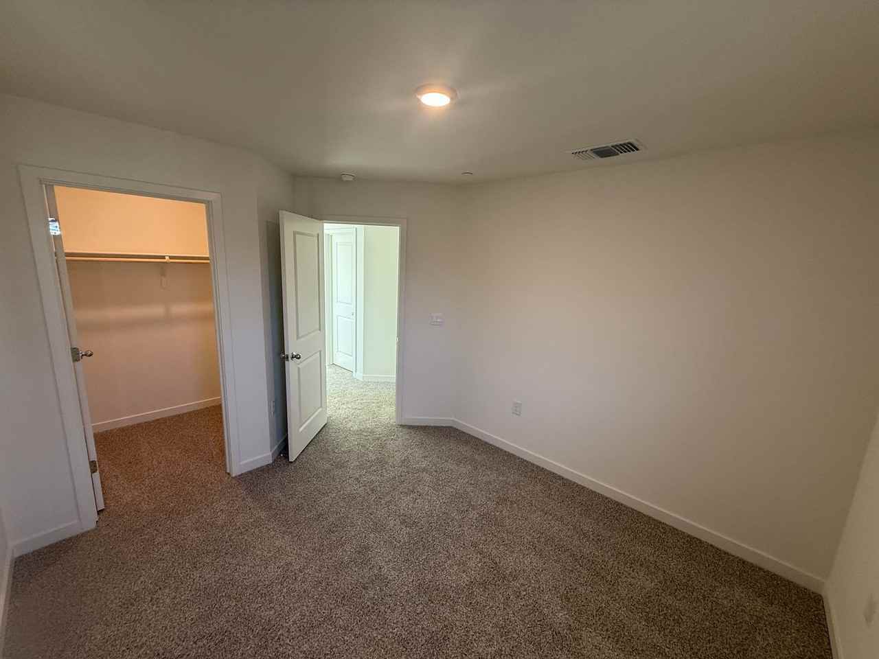 977 Scenic Sky Ln - Photo 6 of 34