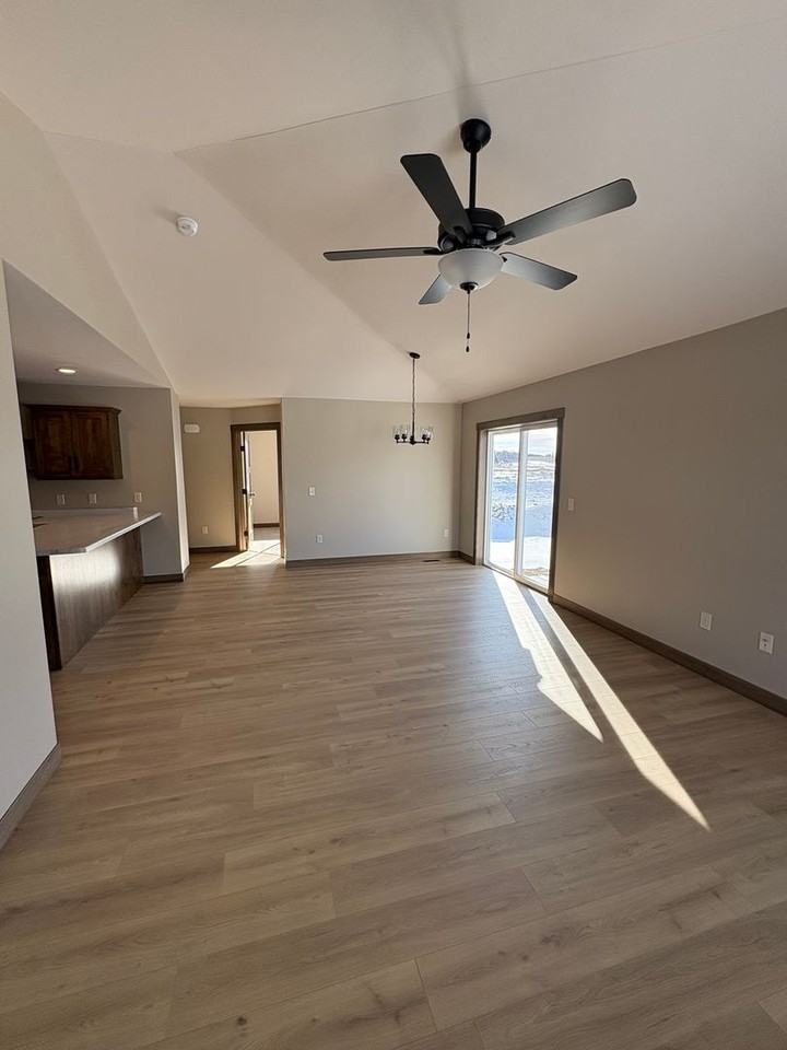 234 E Randall Rd - Photo 2 of 11
