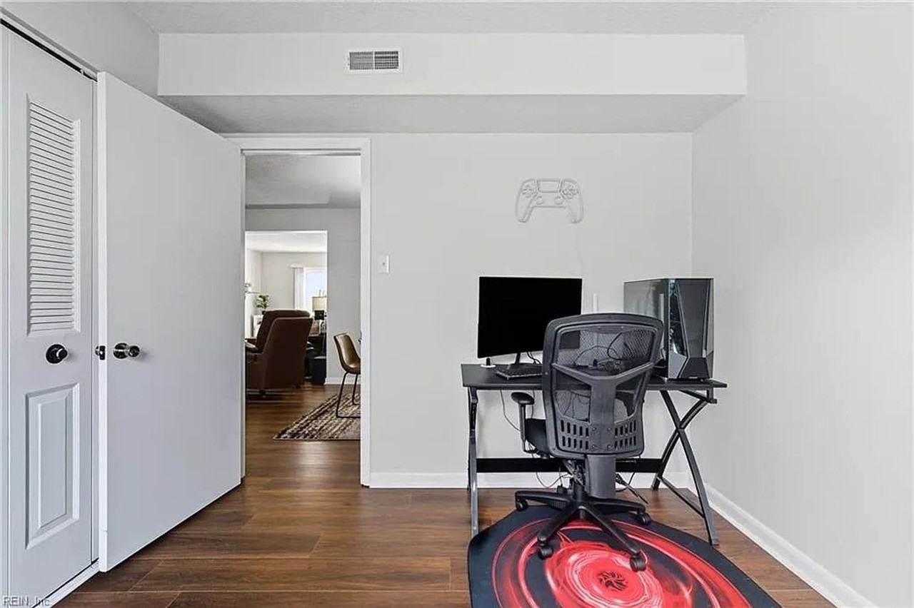 5025 Clairmont Ct - Photo 7 of 21