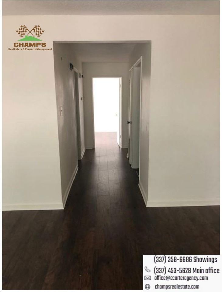 114 N Marigny Cir #D - Photo 5 of 6