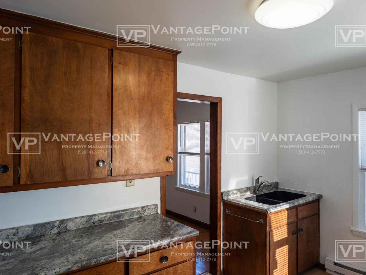 871 1/2 Division St #871-1-2 - Photo 4 of 14