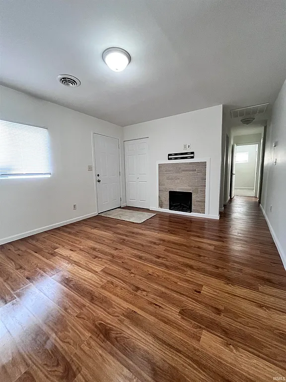 1009 E Havens St #1 - Photo 4 of 12