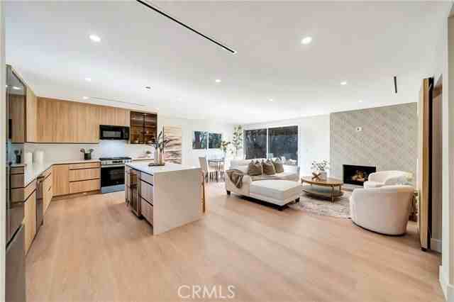 22500 Baltar St - Photo 5 of 8