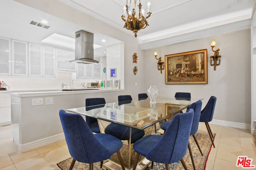 9303 Burton Way #A - Photo 7 of 8