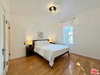 1123 15th St - Photo 2 of 8