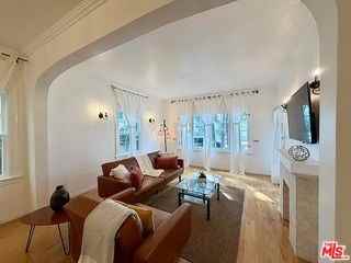 1123 15th St - Photo 6 of 8