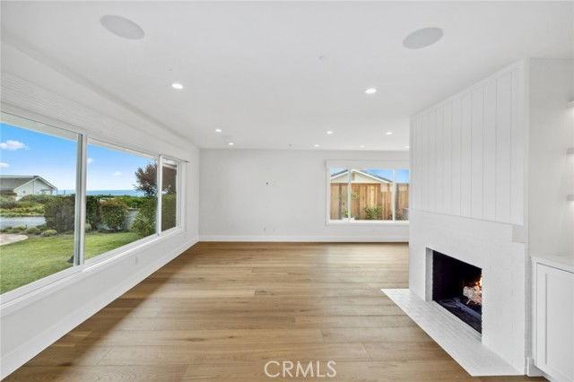 1027 Tiller Way - Photo 2 of 8