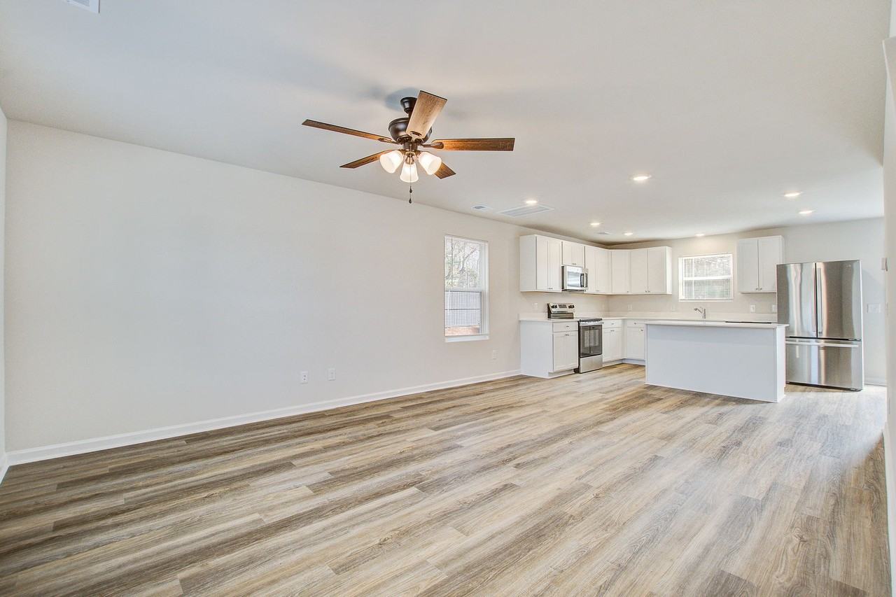 4111 Rising Tide Dr - Photo 4 of 8