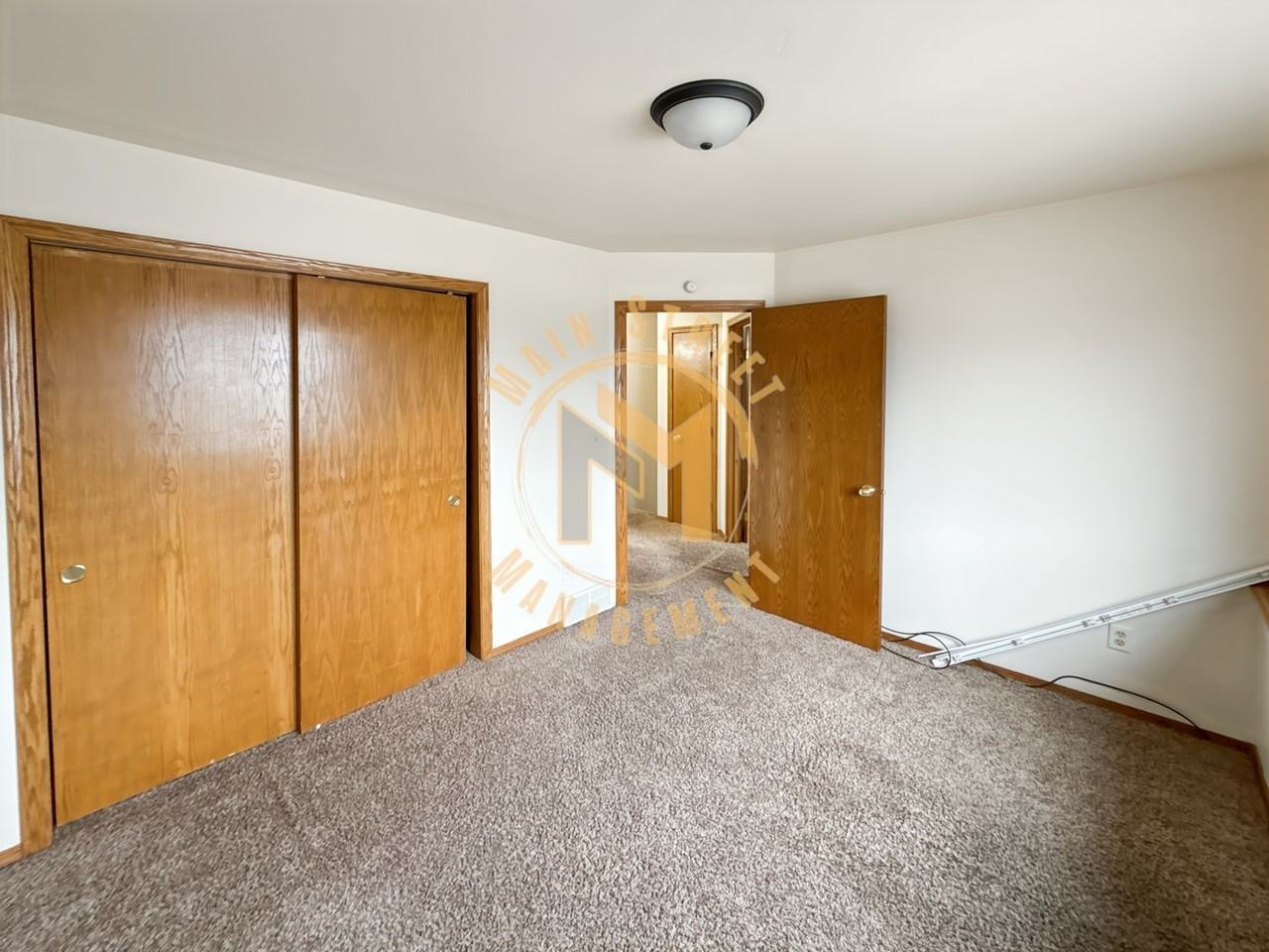 410 Aloysius Ct - Photo 4 of 16