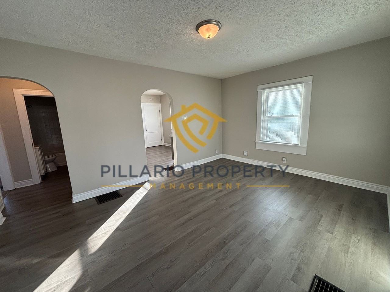 2459 Finley Ave - Photo 6 of 11