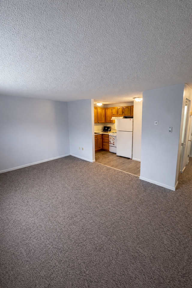 221 Old West Warren Rd - Photo 2 of 11