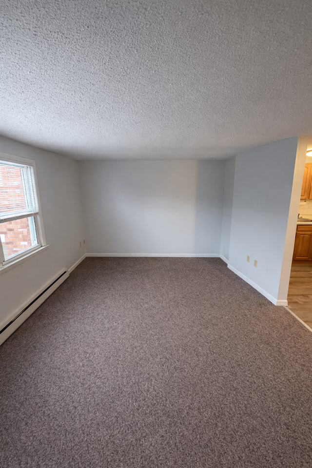 221 Old West Warren Rd - Photo 3 of 11