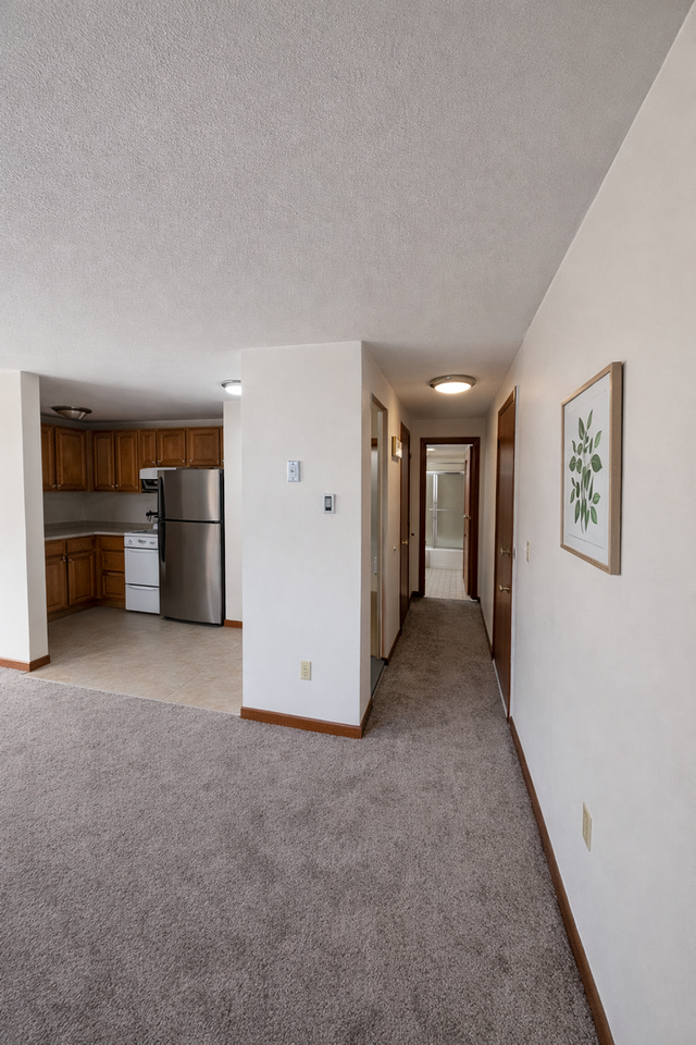 221 Old West Warren Rd - Photo 5 of 11