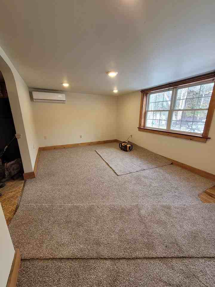 173 Spencer Ave - Photo 4 of 16