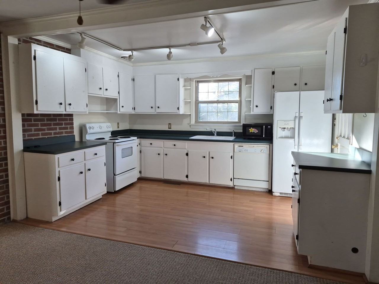 35 Early Dr - Photo 7 of 21