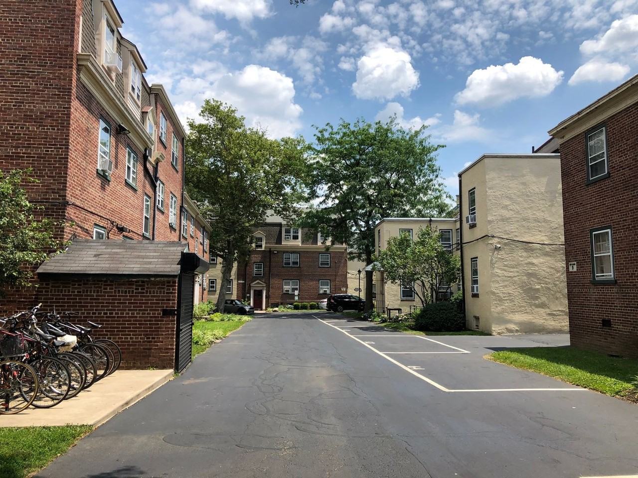 732 North Ter - Photo 2 of 15