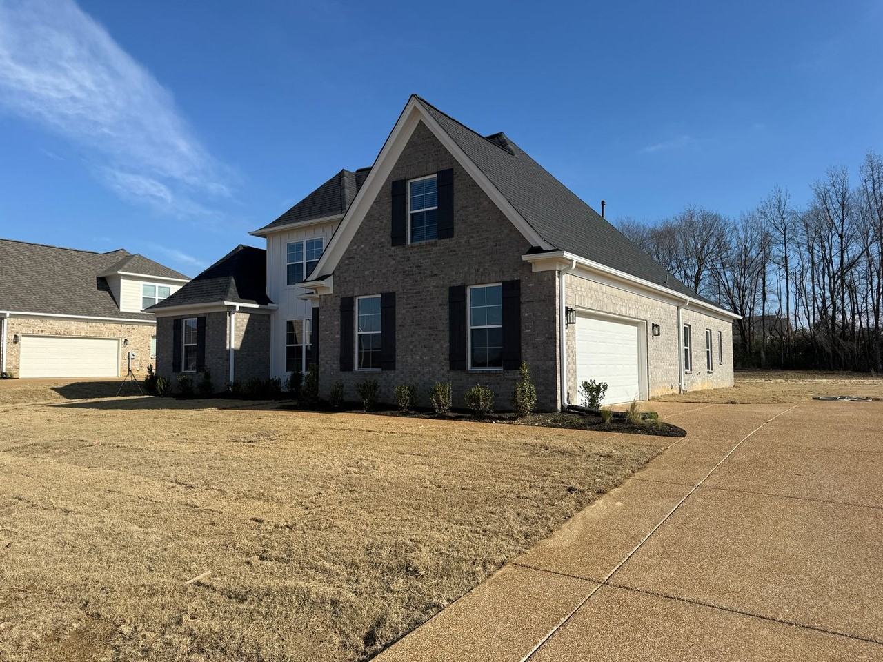 7436 Newbury Dr - Photo 2 of 13