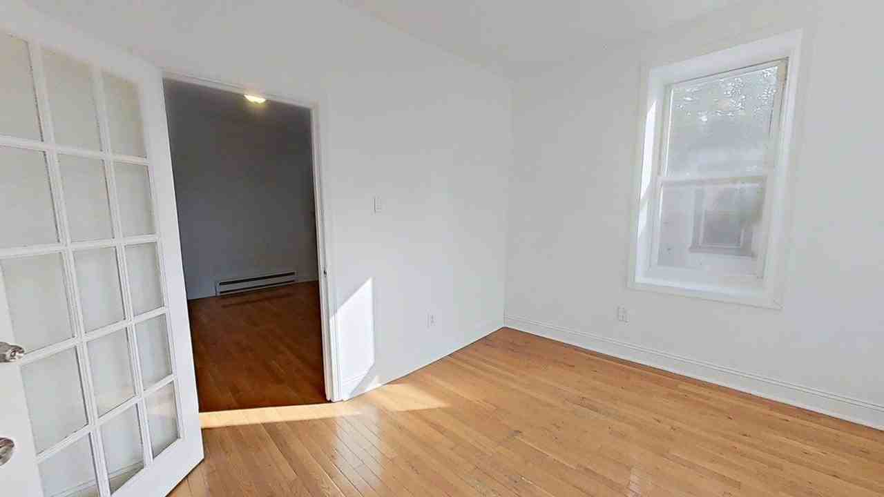 1234-40 Rising Sun Ave - Photo 5 of 21